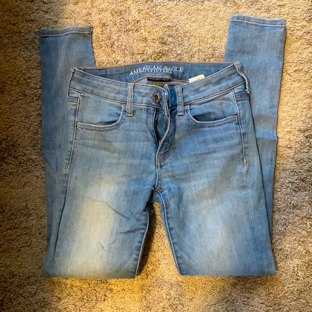 American Eagle Light Wash Jeggings Size 4